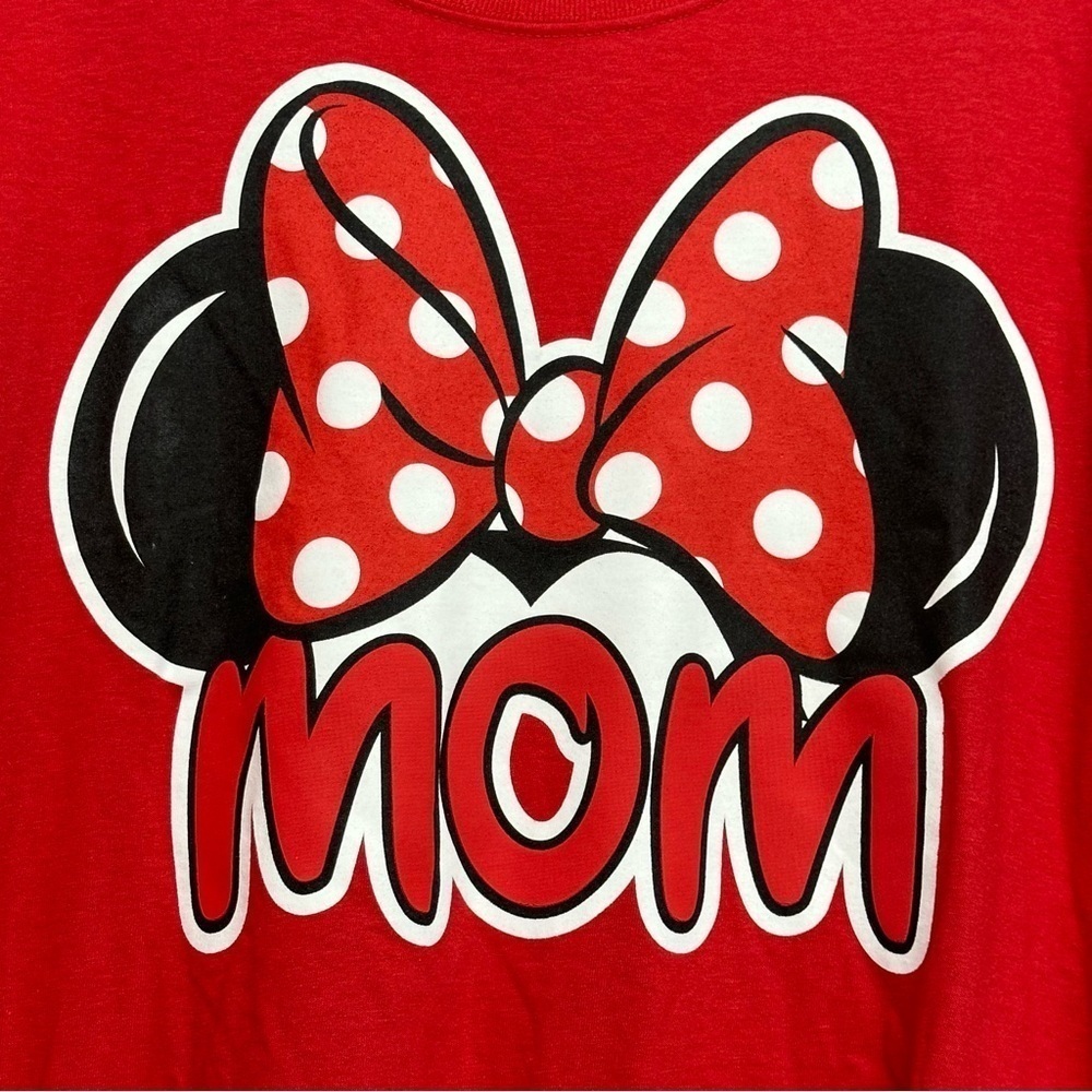 DISNEY Mickey Mouse MOM Women's Size XL Graphic T-Shirt Red Short Sleeve Tee NEW - Picture 4 of 7